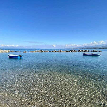 Appartamenti La Baia Del Rais Falcone Kültér fotó